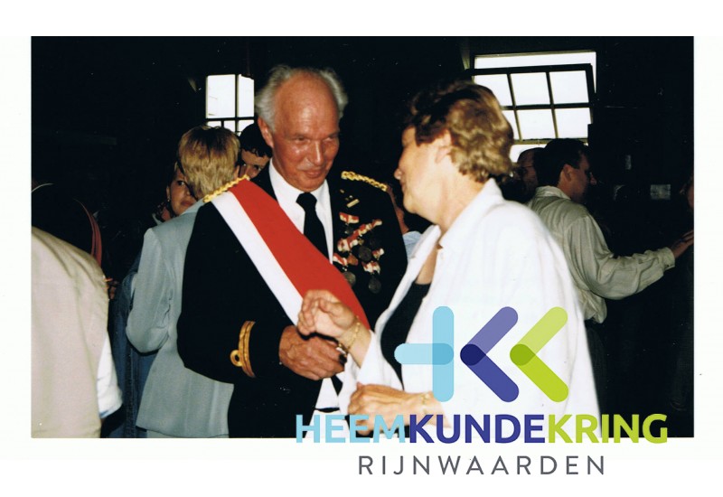 1998 (2)
